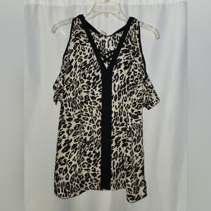 Chico's Black and Cream Animal Print Blouse Size 0 (US Small) #lightweight